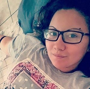 Meet your Posher, Estella